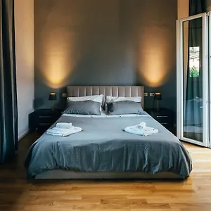 https://apt-indipendenza-city-center.emilia-romagnahotels.net