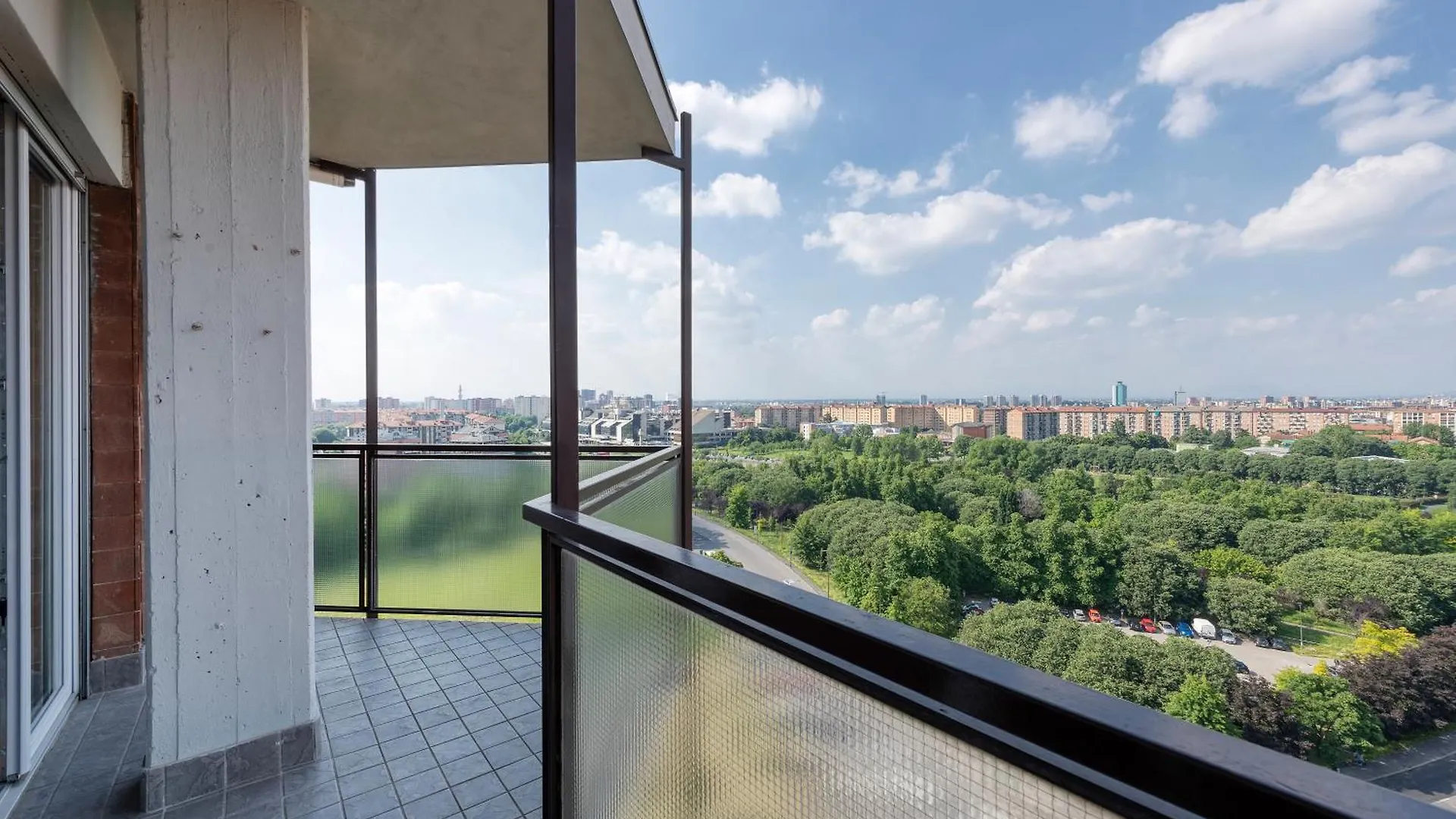 Omodeo, 19 - Ampio E Panoramico Apartment Milan