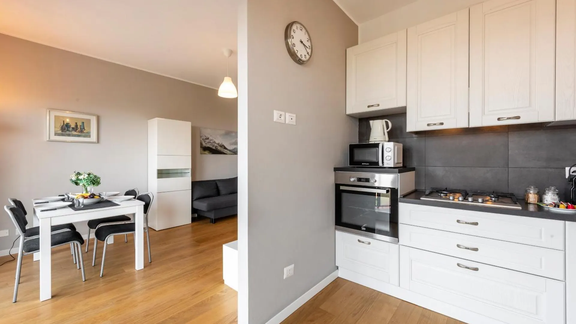 Omodeo, 19 - Ampio E Panoramico Apartment Milan 0*,